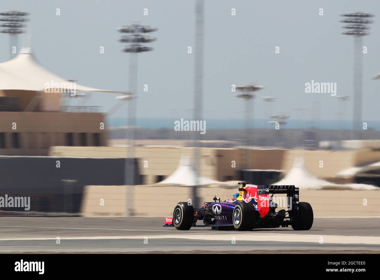 Sebastian Vettel (GER) Red Bull Racing RB10. Formula uno Test, Bahrain Test due, Day Four, Domenica 2 Marzo 2014. Sakhir, Bahrein. Foto Stock