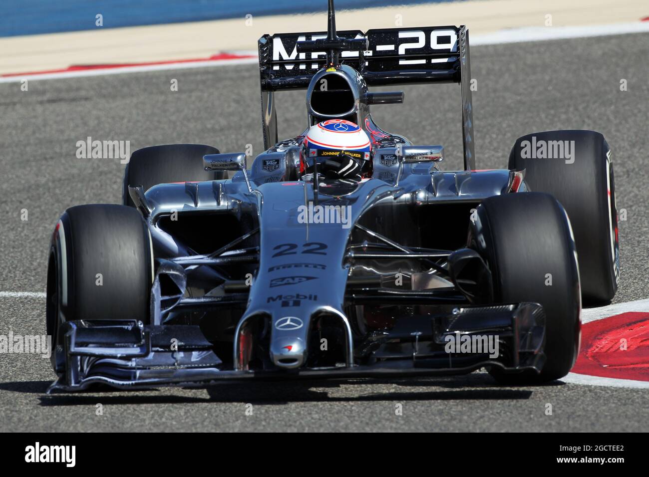 Jenson Button (GBR) McLaren MP4-29. Formula uno Test, Bahrain Test due, Day Four, Domenica 2 Marzo 2014. Sakhir, Bahrein. Foto Stock