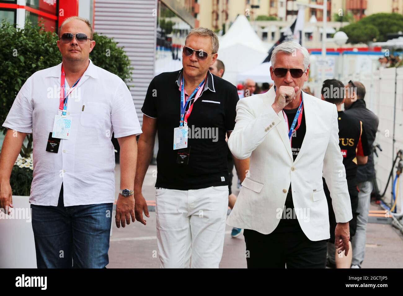 Alan Pardew (GBR) Newcastle FC Manager (a destra). Gran Premio di Monaco, domenica 25 maggio 2014. Monte Carlo, Monaco. Foto Stock