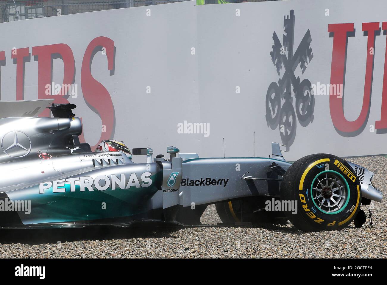 Lewis Hamilton (GBR) Mercedes AMG F1 W05 si schianta nella prima sessione di qualifica. Gran Premio di Germania, sabato 19 luglio 2014. Hockenheim, Germania. Foto Stock