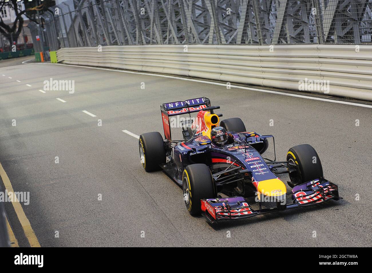 Sebastian Vettel (GER) Red Bull Racing RB10. Gran Premio di Singapore, sabato 20 settembre 2014. Circuito Marina Bay Street, Singapore. Foto Stock