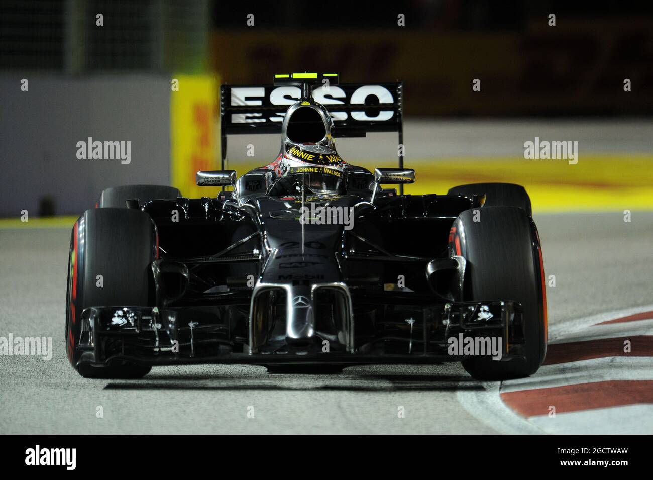 Kevin Magnussen (DEN) McLaren MP4-29. Gran Premio di Singapore, sabato 20 settembre 2014. Circuito Marina Bay Street, Singapore. Foto Stock