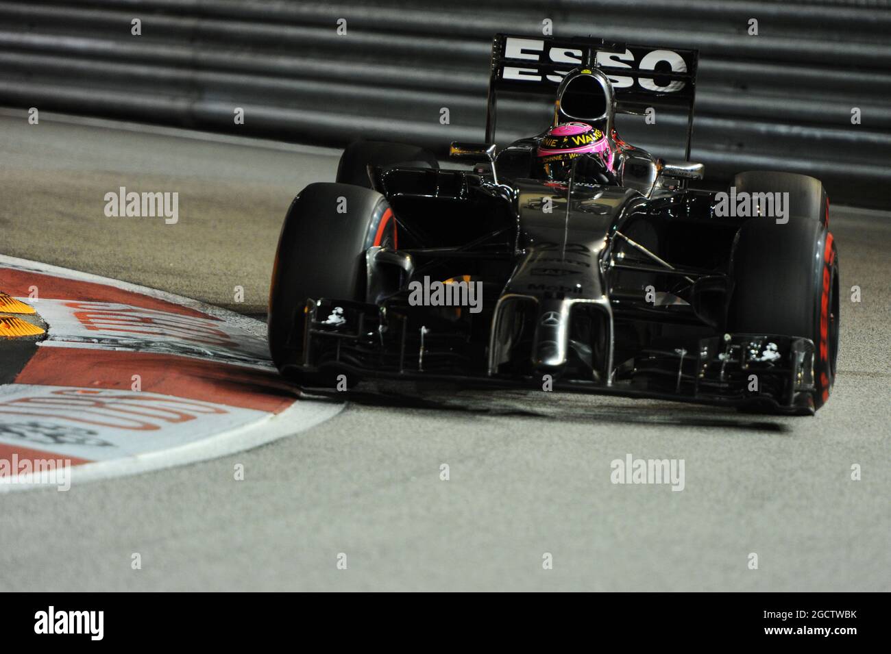 Jenson Button (GBR) McLaren MP4-29. Gran Premio di Singapore, sabato 20 settembre 2014. Circuito Marina Bay Street, Singapore. Foto Stock