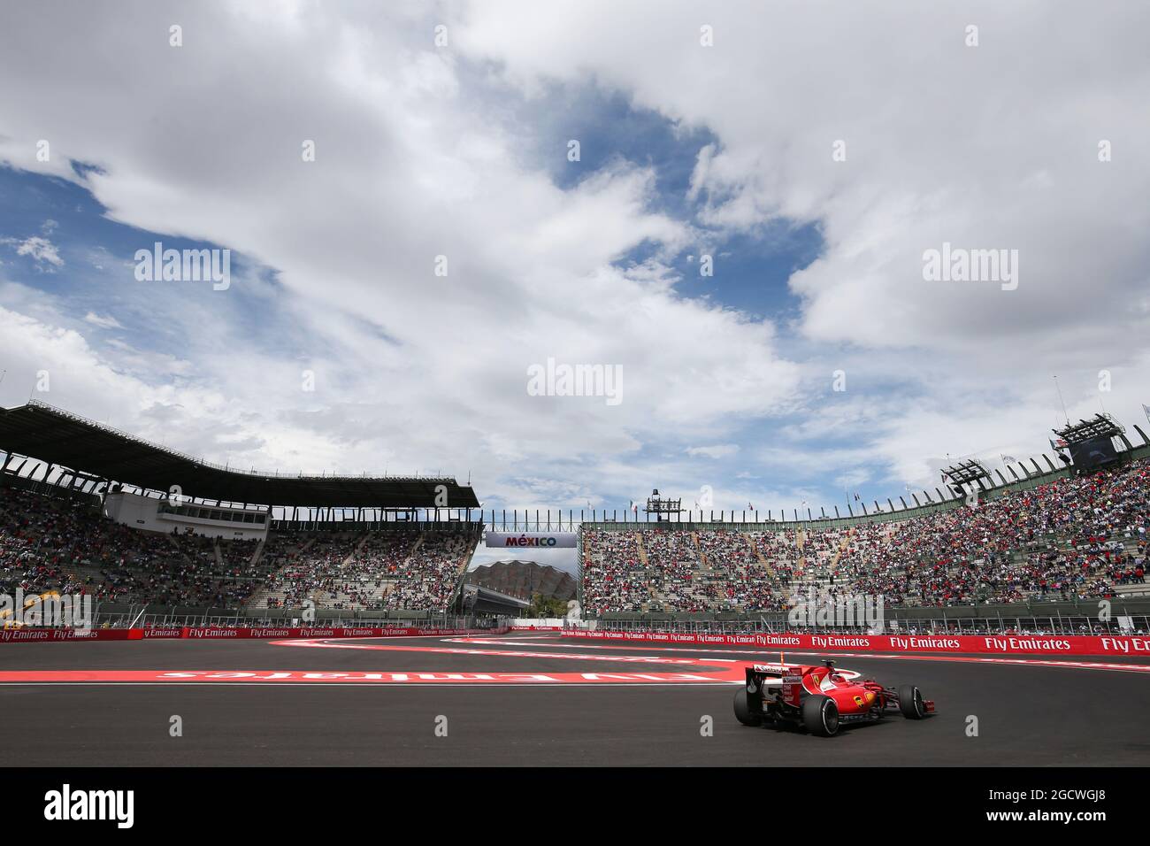 Kimi Raikkonen (fin) Ferrari SF15-T. Gran Premio del Messico, venerdì 30 ottobre 2015. Città del Messico, Messico. Foto Stock