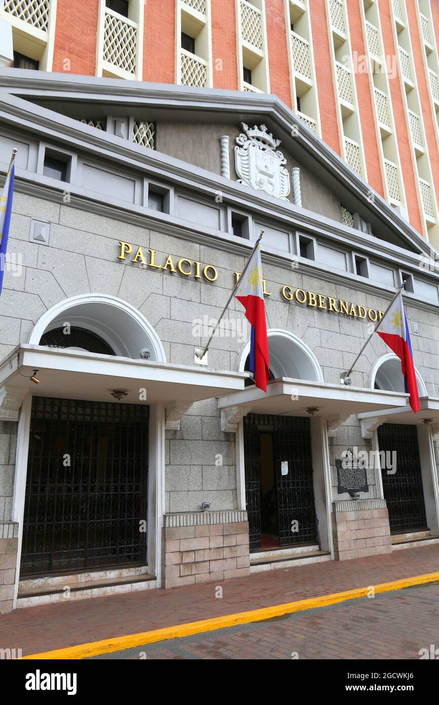 MANILA, FILIPPINE - 25 NOVEMBRE 2017: Palacio del Gobernador (Palazzo del Governatore) a Manila, Filippine. Edificio governativo nel quartiere Intramuros Foto Stock
