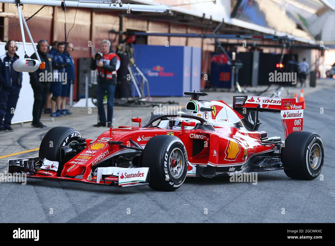 Sebastian Vettel (GER) Ferrari SF16-H che corre la copertura Halo cockpit. Test di Formula uno, giorno 4, venerdì 4 marzo 2016. Barcellona, Spagna. Foto Stock