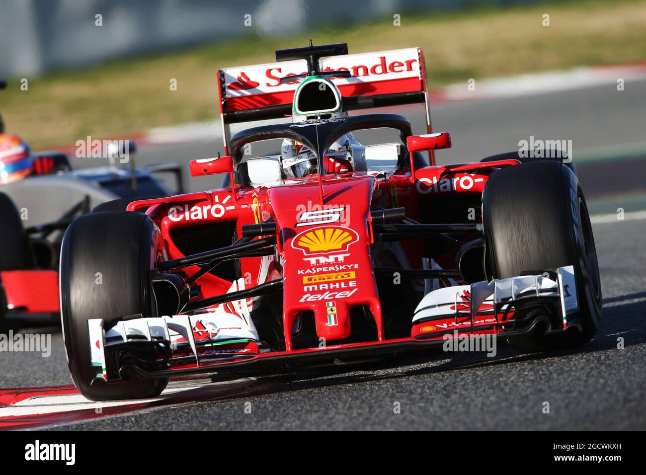 Sebastian Vettel (GER) Ferrari SF16-H che corre la copertura Halo cockpit. Test di Formula uno, giorno 4, venerdì 4 marzo 2016. Barcellona, Spagna. Foto Stock