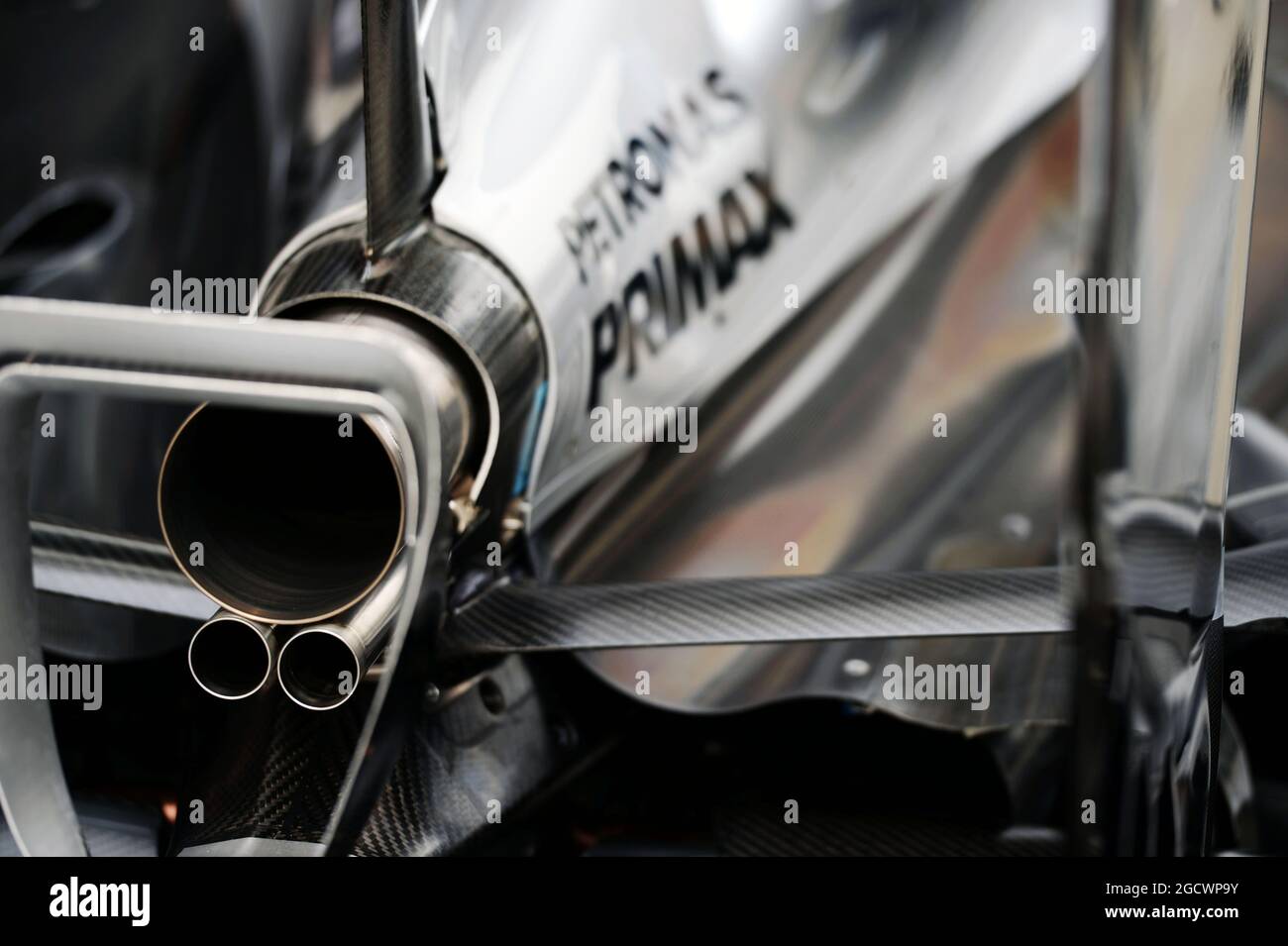 Dettagli dello scarico ibrido Mercedes AMG F1 W07. Gran Premio di Cina, giovedì 14 aprile 2016. Shanghai, Cina. Foto Stock