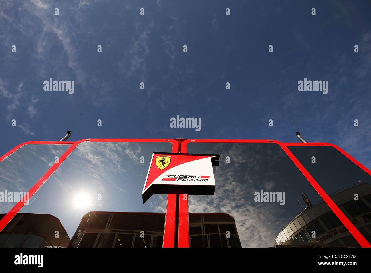 Ferrari camion nel paddock. Gran Premio di Germania, sabato 30 luglio 2016. Hockenheim, Germania. Foto Stock