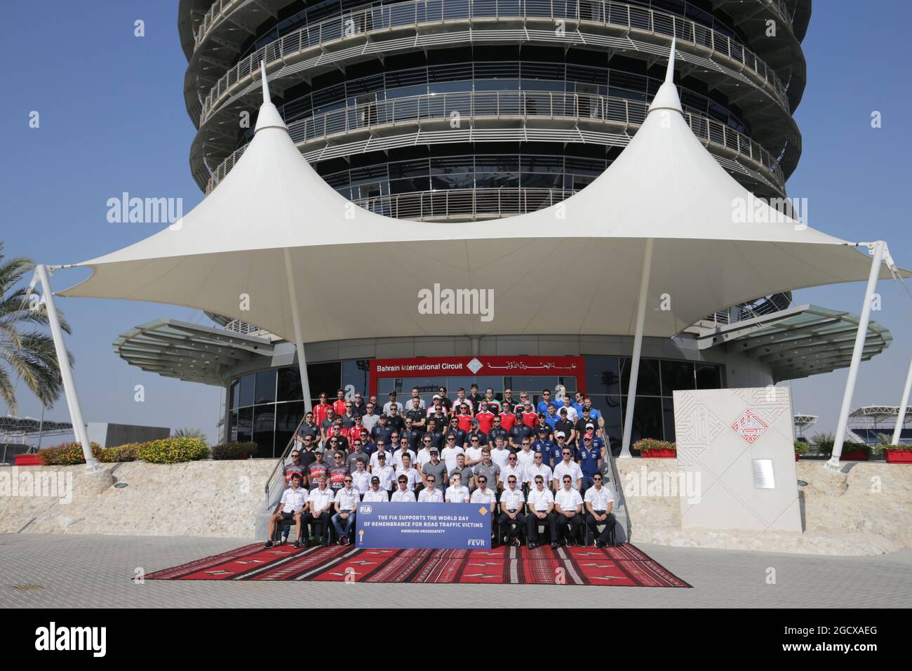 Fotografia di gruppo di fine stagione. Campionato Mondiale FIA Endurance, turno 9, giovedì 17 novembre 2016. Sakhir, Bahrein. Foto Stock