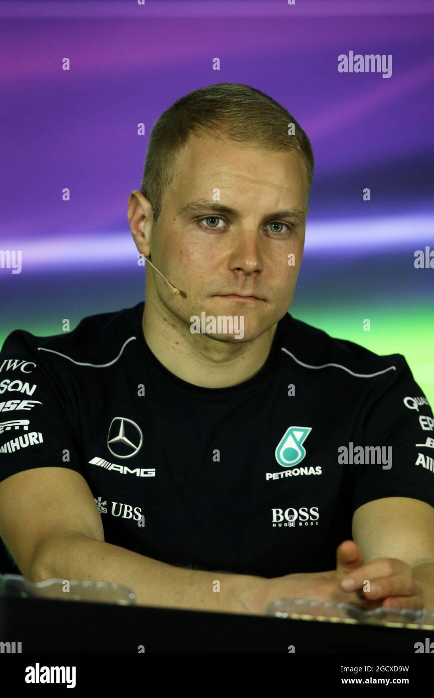 Valtteri Bottas (fin) Mercedes AMG F1 alla conferenza stampa della FIA. Gran Premio d'Australia, giovedì 23 marzo 2017. Albert Park, Melbourne, Australia. Foto Stock