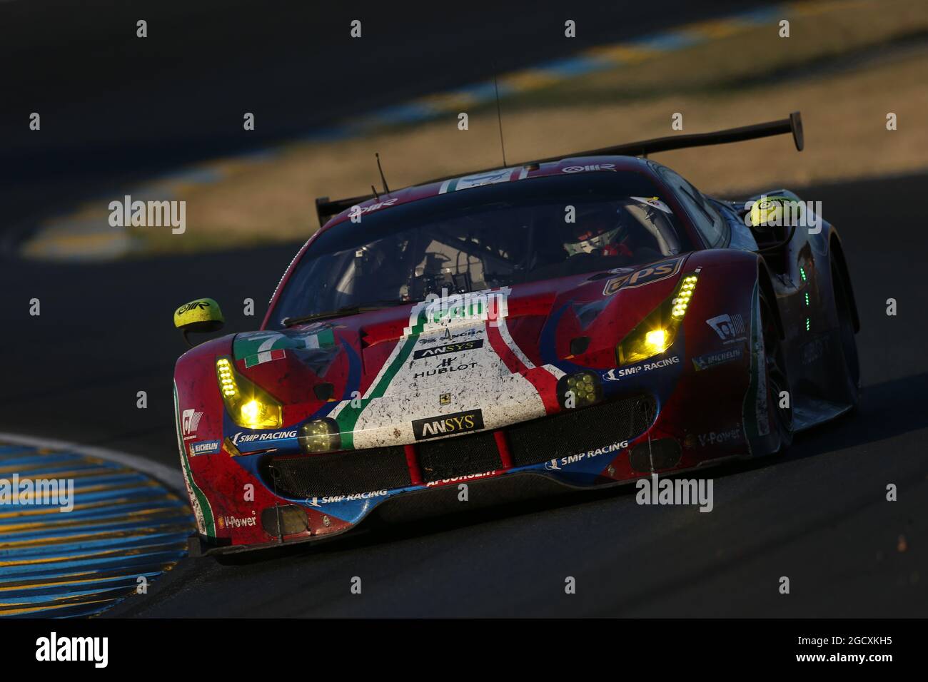 Davide Rigon (fra) / Sam Bird (GBR) / Miguel Molina (ESP) 71 AF Corse Ferrari 488 GTE. Campionato Mondiale FIA Endurance, ore 24 le Mans - gara, domenica 18 giugno 2017. Le Mans, Francia. Foto Stock