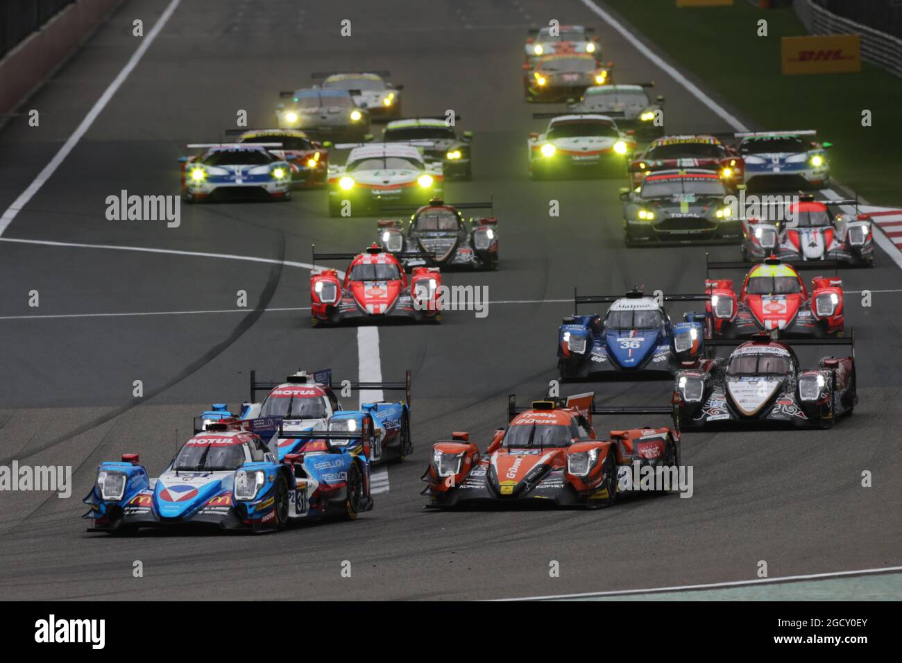 31 Vailante Rebellion, Oreca 07 - Gibson and Roman Rusinov (RUS) / Leo Roussel (fra) / Nico Mueller (sui) 26 G-Drive Racing Oreca 07 Gibson. Campionato Mondiale FIA Endurance, turno 8, 6 ore di Shanghai. Domenica 5 novembre 2017. Shanghai, Cina. Foto Stock