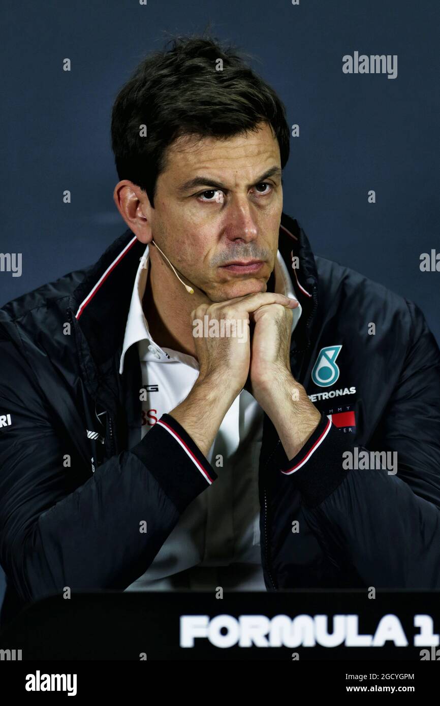 Toto Wolff (GER), azionista e Direttore Esecutivo di Mercedes AMG F1 alla Conferenza stampa della FIA. Gran Premio di Russia, venerdì 28 settembre 2018. Sochi Autodrom, Sochi, Russia. Foto Stock