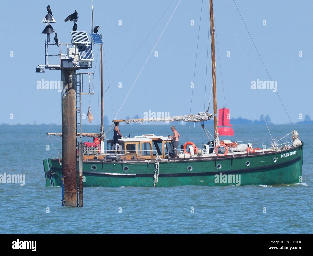 Sheerness, Kent, Regno Unito. 10 agosto 2021. Regno Unito Meteo: Un pomeriggio di sole a Sheerness, Kent. Credit: James Bell/Alamy Live News Foto Stock