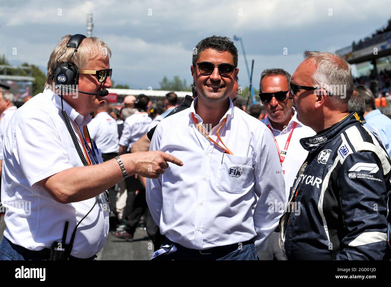 (Da L a R): Jo Bauer (GER) Delegato della FIA e Michael Masi (AUS) Race Director della FIA in griglia. Gran Premio di Spagna, domenica 12 maggio 2019. Barcellona, Spagna. Foto Stock