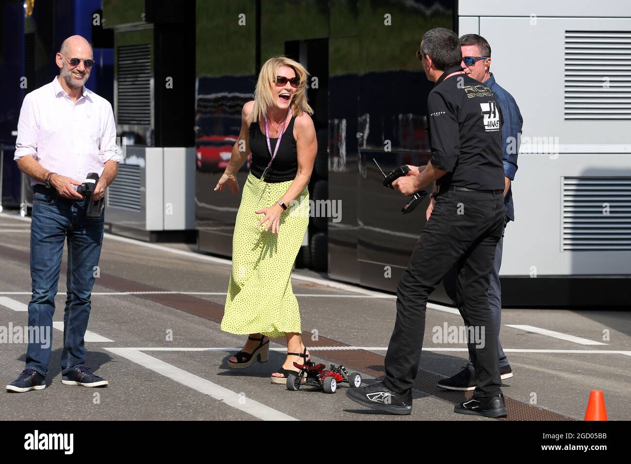 (Da L a R): Adrian Newey (GBR) Red Bull Racing Chief Technical Officer; Rachel Brookes (GBR) Sky Sports F1 Reporter; Guenther Steiner (ITA) Haas F1 Team Prinicipal; David Croft (GBR) Sky Sports commentator. Gran Premio d'Austria, giovedì 27 giugno 2019. Spielberg, Austria. Foto Stock