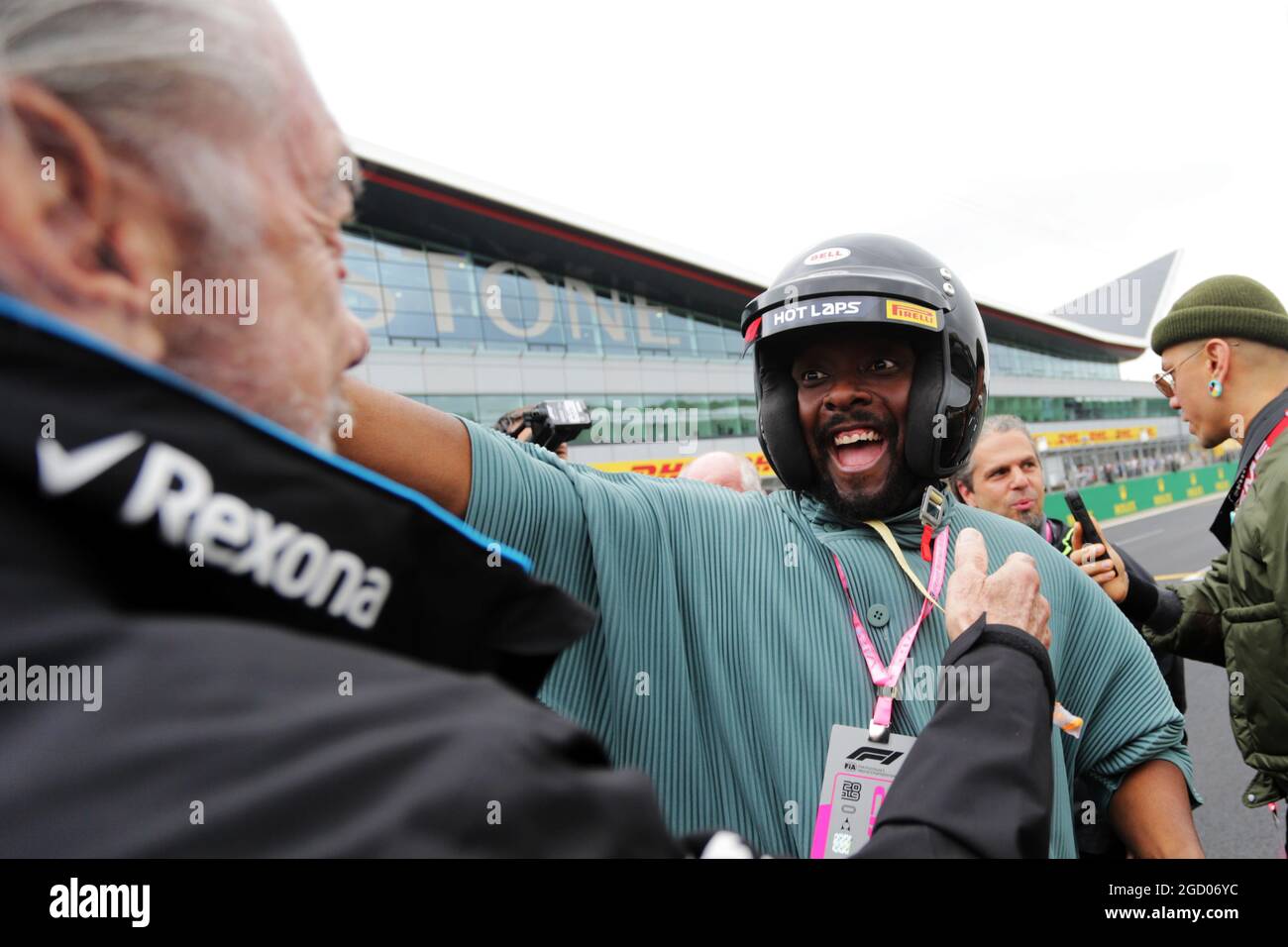 John Paul DeJoria (USA) ROK Group Co-fondatore - ospite della Williams Racing con Will.i.am (USA) Black Eyed Peas. Gran Premio di Gran Bretagna, sabato 13 luglio 2019. Silverstone, Inghilterra. Foto Stock