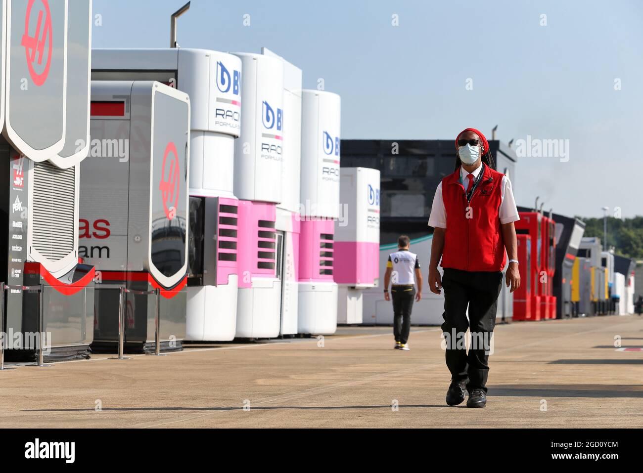 Atmosfera paddock. Gran Premio del 70° anniversario, sabato 8 agosto 2020. Silverstone, Inghilterra. Foto Stock