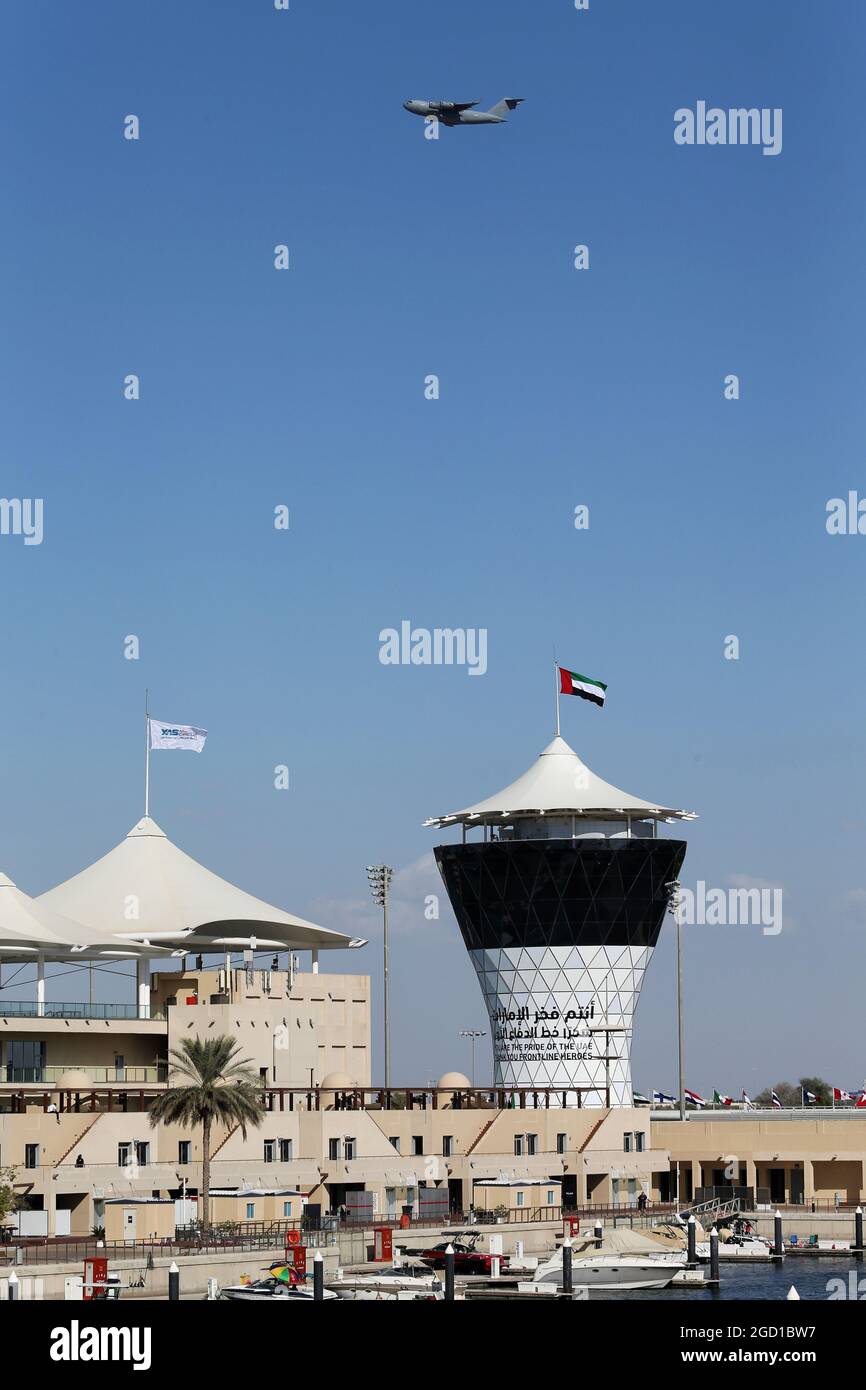Atmosfera del circuito. Gran Premio di Abu Dhabi, venerdì 11 dicembre 2020. Yas Marina Circuit, Abu Dhabi, Emirati Arabi Uniti. Foto Stock