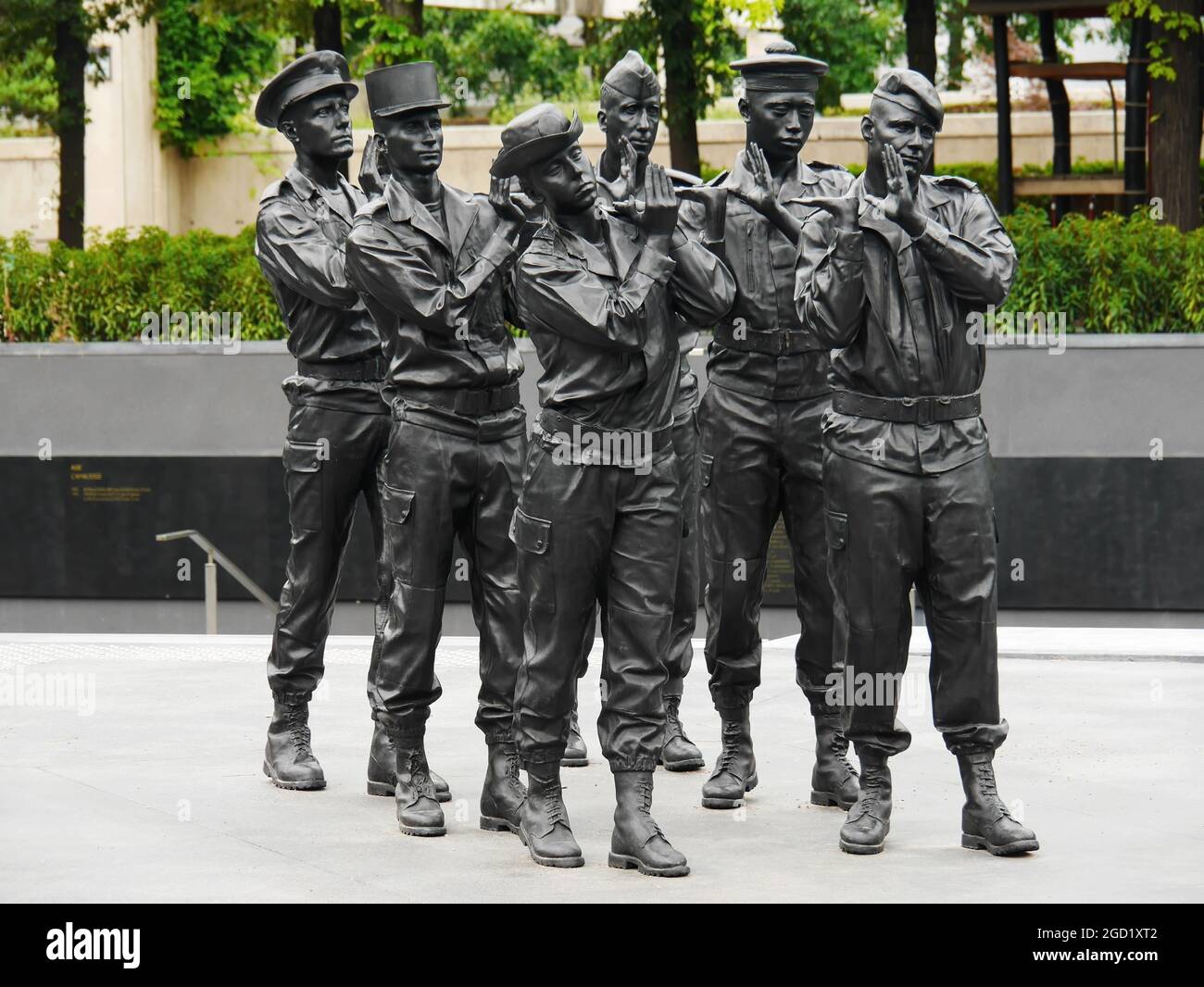 Memoriale di guerra nelle operazioni esterne: Riconoscimento, meditazione e memoria. Il parco André-Citroën Andre-Citroen, nel 15 ° arrondissement di Parigi. Foto Stock