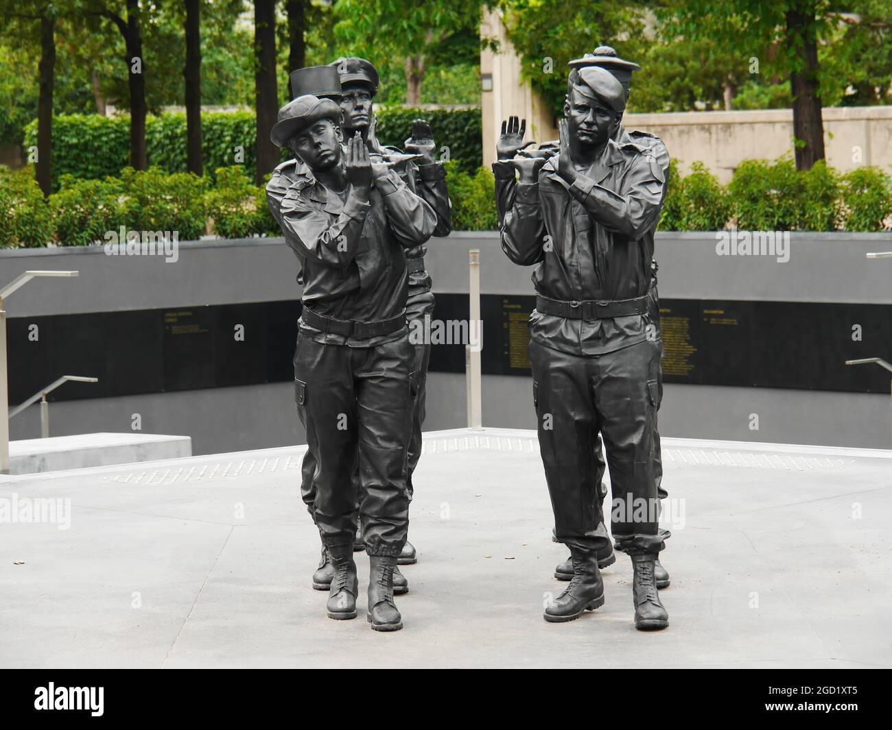 Memoriale di guerra nelle operazioni esterne: Riconoscimento, meditazione e memoria. Il parco André-Citroën Andre-Citroen, nel 15 ° arrondissement di Parigi. Foto Stock