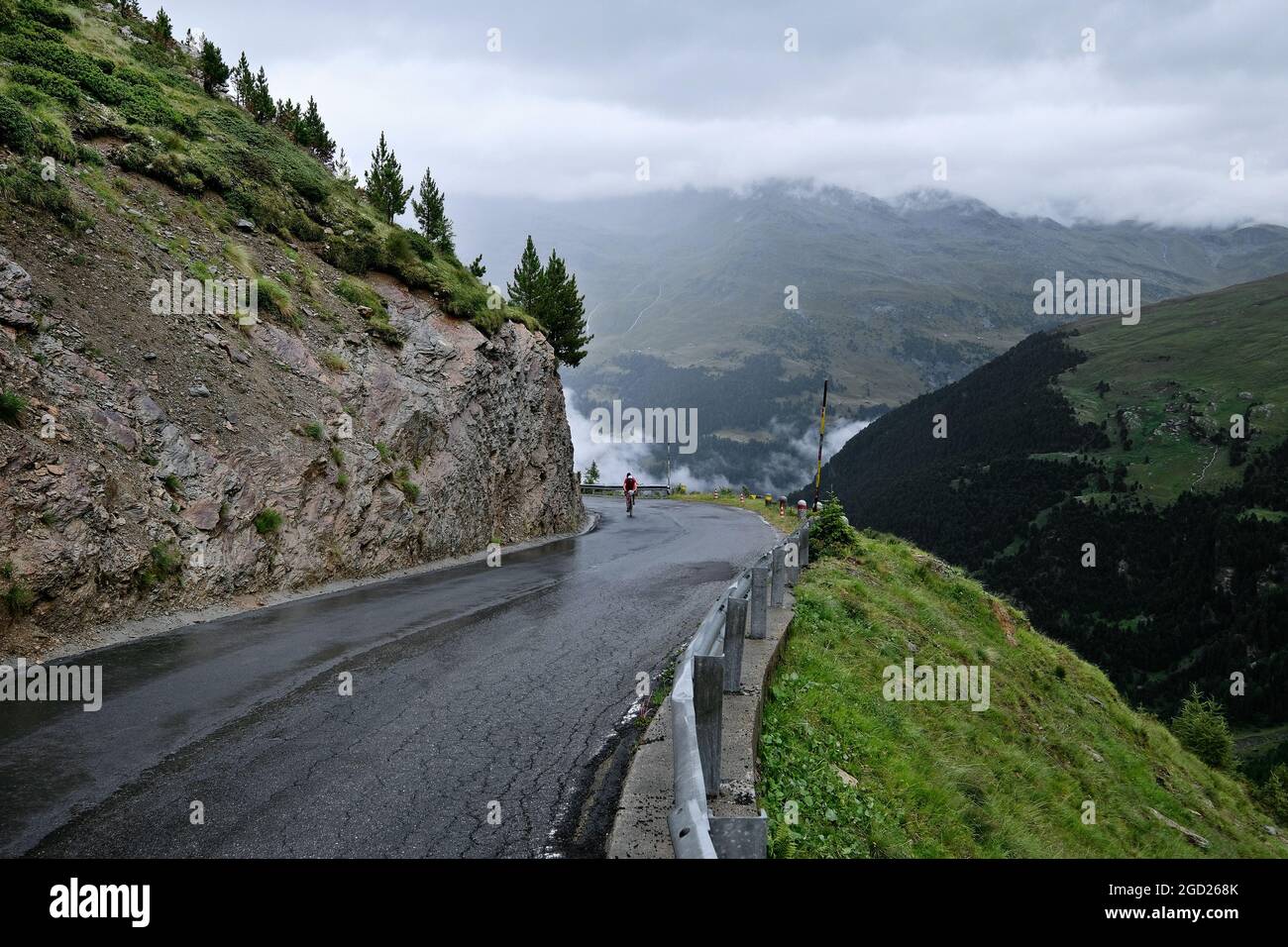 Passo di montagna Gaviapass, Passo di Gavia, nelle Alpi italiane. Passo di Gavia collega le province di Sondrio e Brescia. Foto Stock