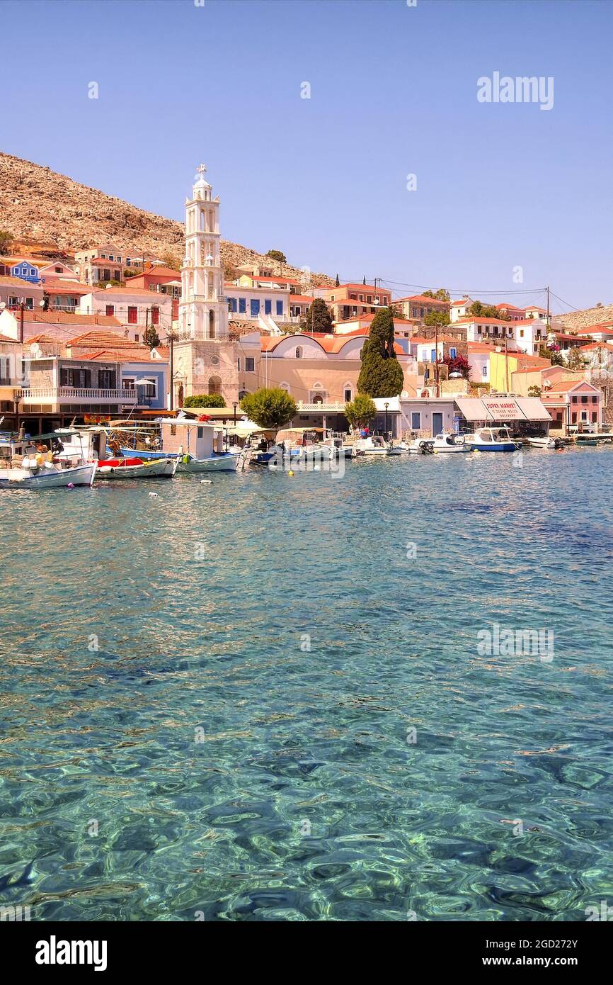 HALKI GREECE - 10 LUGLIO 2021: Halki è un'isola greca e fa parte del gruppo di isole del Dodecaneso. Foto Stock