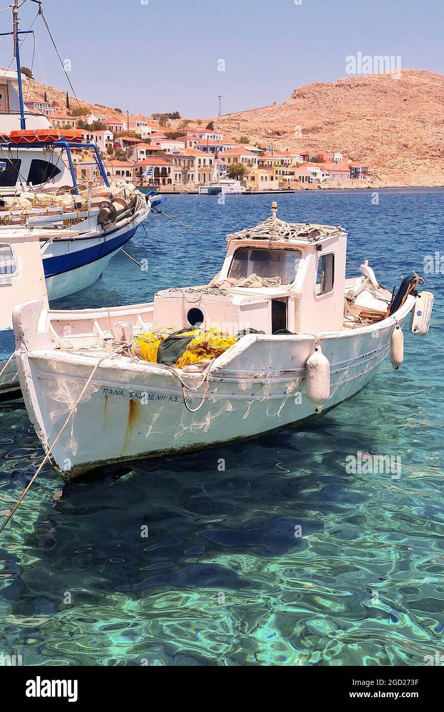 HALKI GREECE - 10 LUGLIO 2021: Halki è un'isola greca e fa parte del gruppo di isole del Dodecaneso. Foto Stock