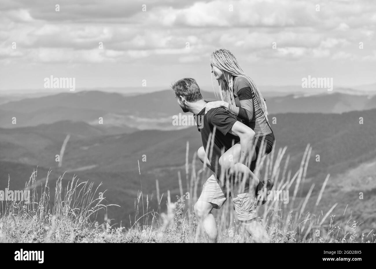 Data bella, migliore data romantica. Giorno di San Valentino. Senso di libertà. Coppia in viaggio Buon divertimento. felice di stare insieme. Coppia innamorata. Famiglia Foto Stock