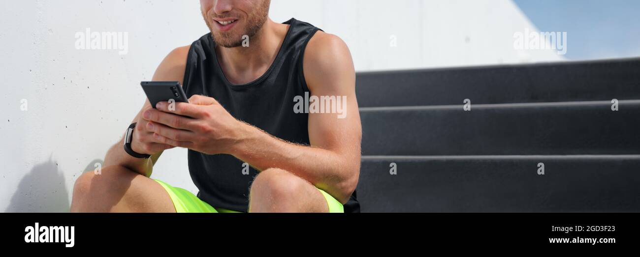 Uomo che usa il telefono collegato al monitoraggio della salute dello  smartwatch di fitness del corpo e dei dati sportivi provenienti  dall'esercizio fisico. Banner di stile di vita delle persone sane attive