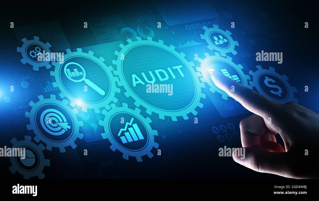 Audit - esame finanziario ufficiale per le imprese come concetto su schermo virtuale. Foto Stock