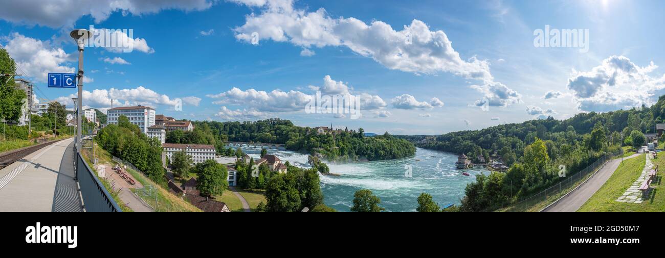 Geografia / viaggio, Svizzera, Sciaffusa, Neuhausen, panorama con le Cascate del Reno, Castello di Laufen, DIRITTI-AGGIUNTIVI-CLEARANCE-INFO-NON-DISPONIBILE Foto Stock