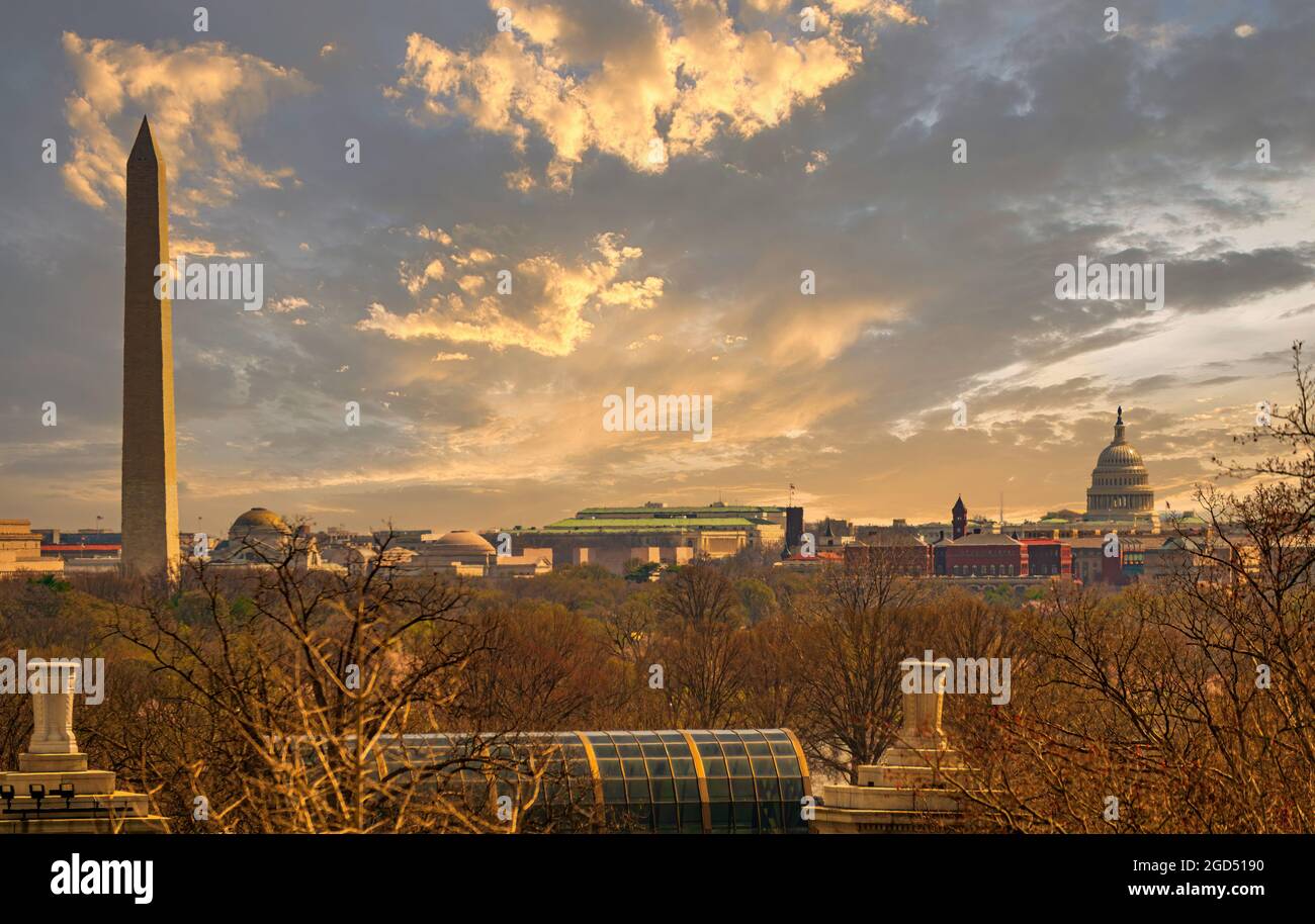 Paesaggio urbano di Washington, DC al tramonto Foto Stock