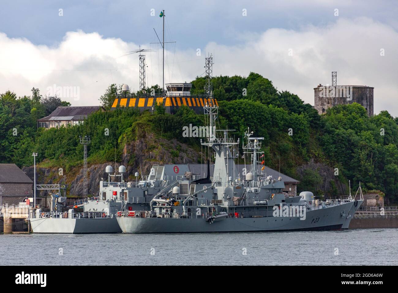Haulbowline Navel base, Cobh nella contea di Cork nella Repubblica d'Irlanda. Il servizio navale irlandese è la componente marittima delle tre filiali della Foto Stock