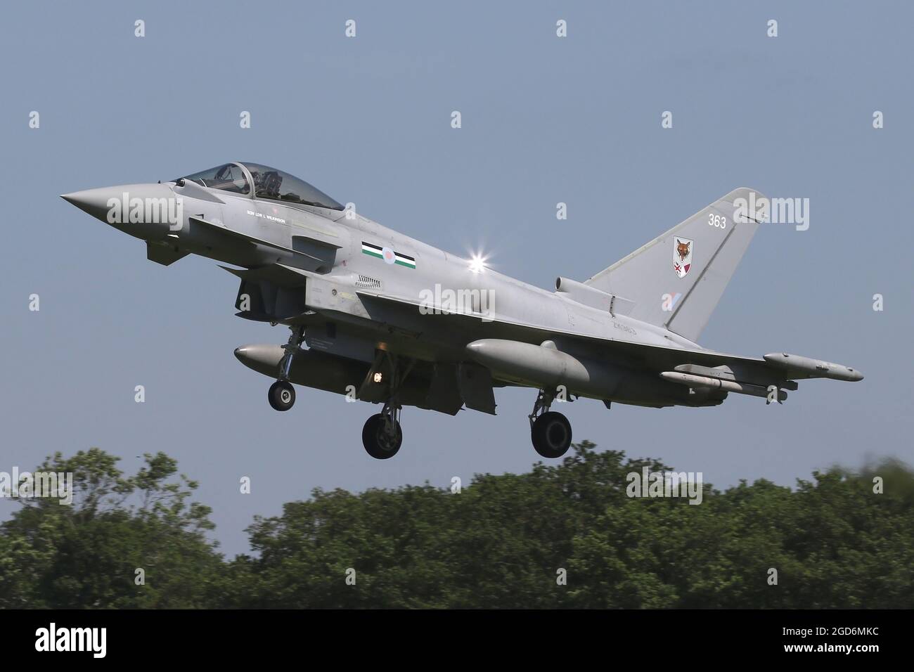 RAF 12 Squadron Typhoon FGR4 atterra a RAF Coningsby. Foto Stock