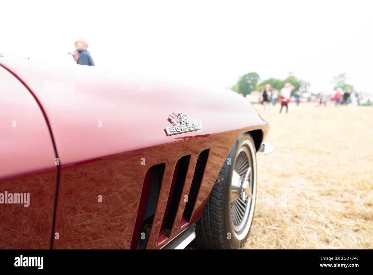 Rochford, Essex, Regno Unito - 27 giugno 2021: Esposizione di automobili classiche di Rochford presso i prati, Essex. Foto Stock