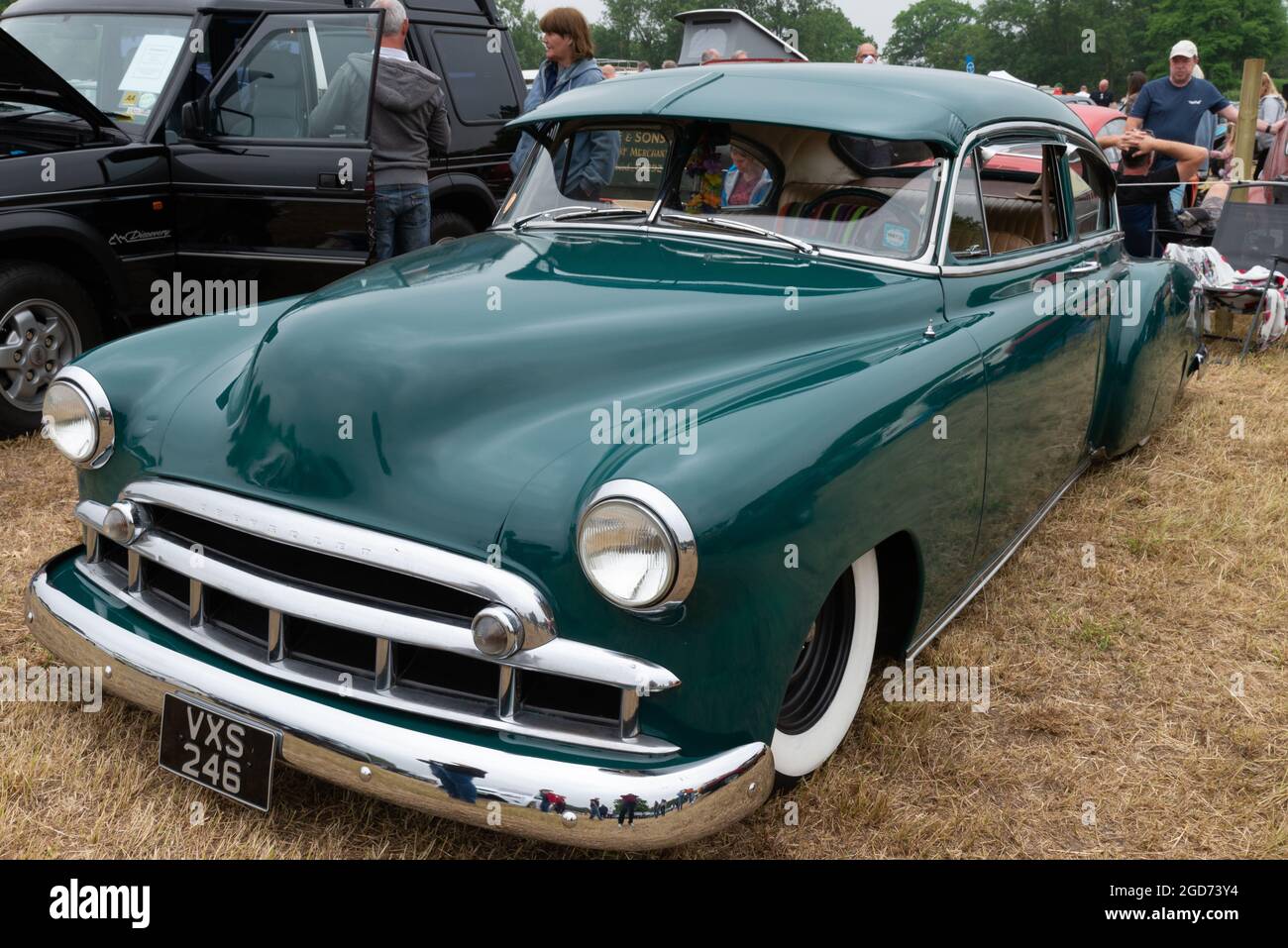 Rochford, Essex, Regno Unito - 27 giugno 2021: Esposizione di automobili classiche di Rochford presso i prati, Essex. Foto Stock