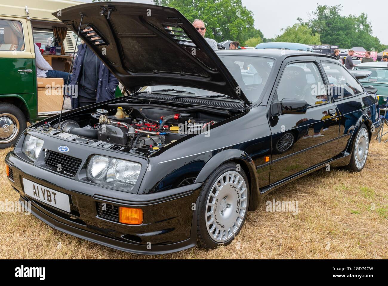 Rochford, Essex, Regno Unito - 27 giugno 2021: Esposizione di automobili classiche di Rochford presso i prati, Essex. Foto Stock