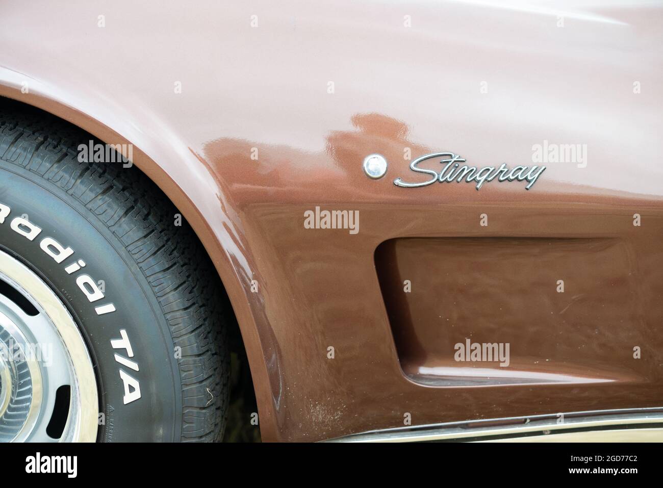 Rochford, Essex, Regno Unito - 27 giugno 2021: Esposizione di automobili classiche di Rochford presso i prati, Essex. Foto Stock