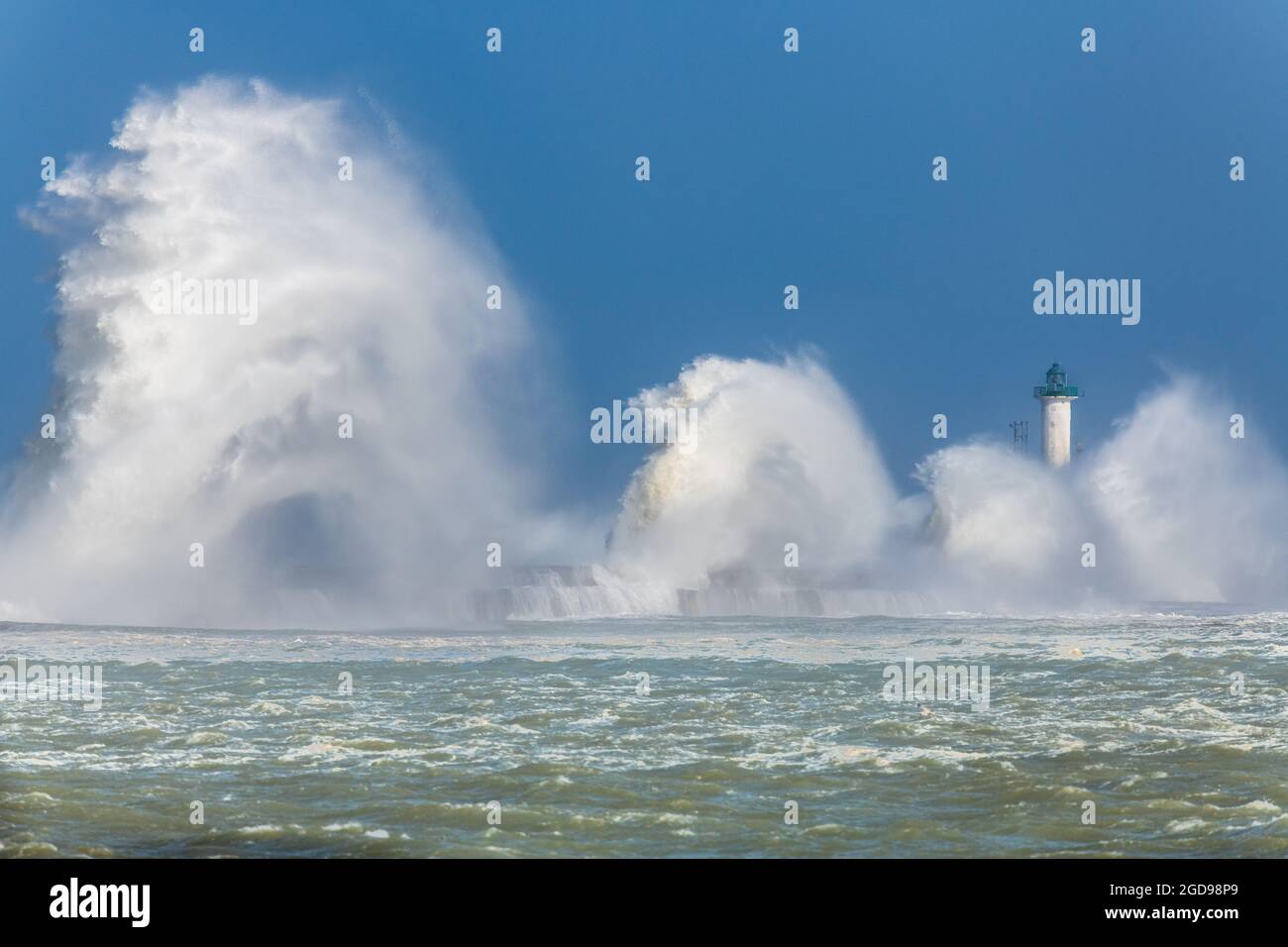 La Digue Carnot sous la tempête, Côte d'opale, Boulogne sur mer Foto Stock