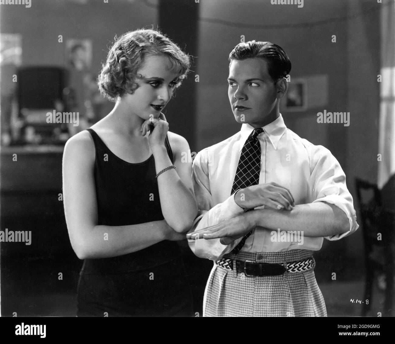 CAROLE LOMBARD e EDDIE QUILLAN IN SHOW FOLKS 1928 regista PAUL L.STEIN romanzo John W. Krafft direzione artistica / costumi Mitchell Leisen Pathe Exchange Foto Stock