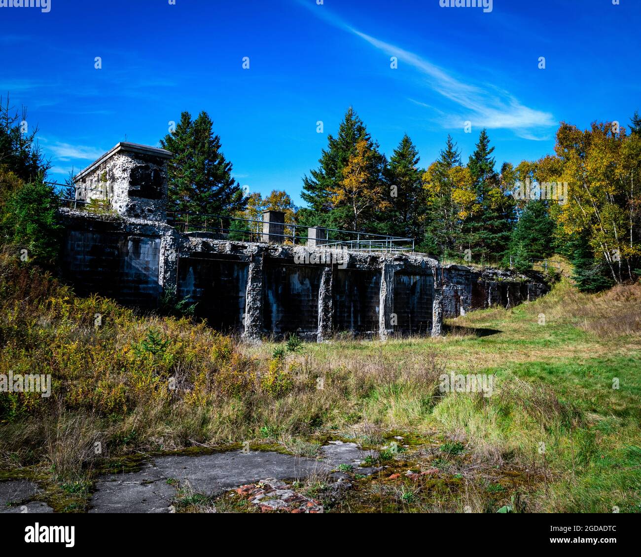 caduta struttura militare in forte ives Foto Stock