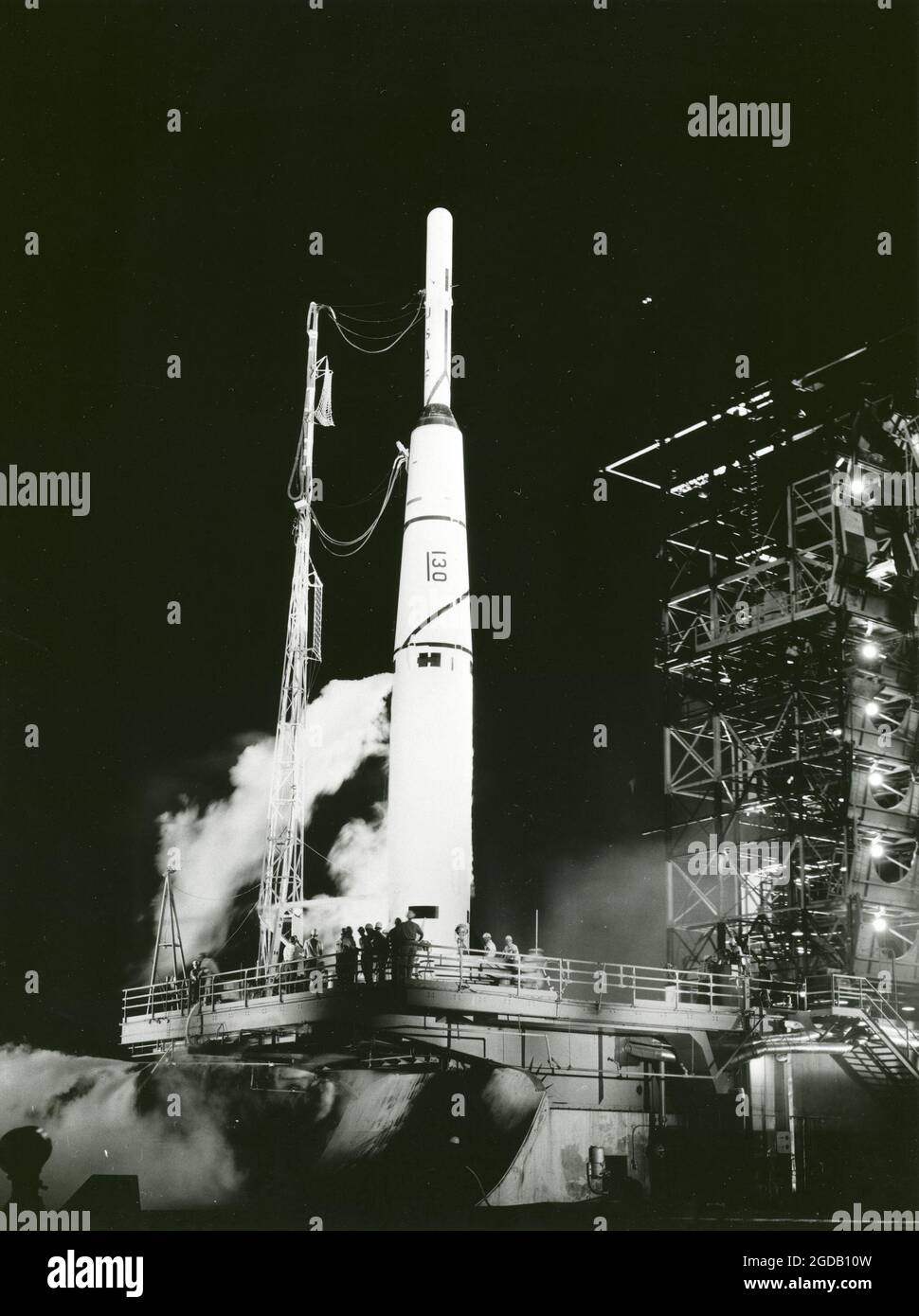 Pioneer i prima del lancio alla Eastern Test Range presso il Kennedy Space Center. Pioneer i è stato lanciato il 11 ottobre 1958 Foto Stock