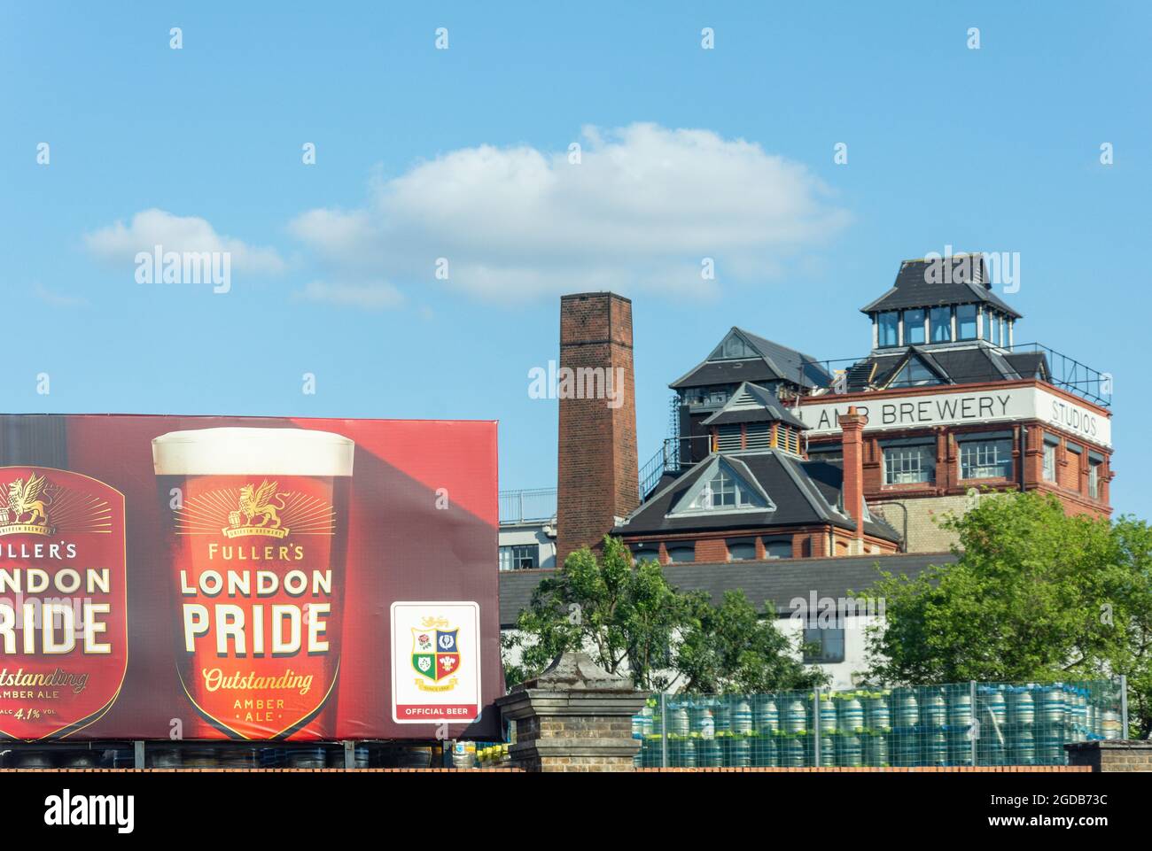 Ex fabbrica di birra Lamb e fabbrica di birra Fuller's Griffin, Cheswick Lane, Chiswick, London Borough of Hounslow, Greater London, England, Regno Unito Foto Stock