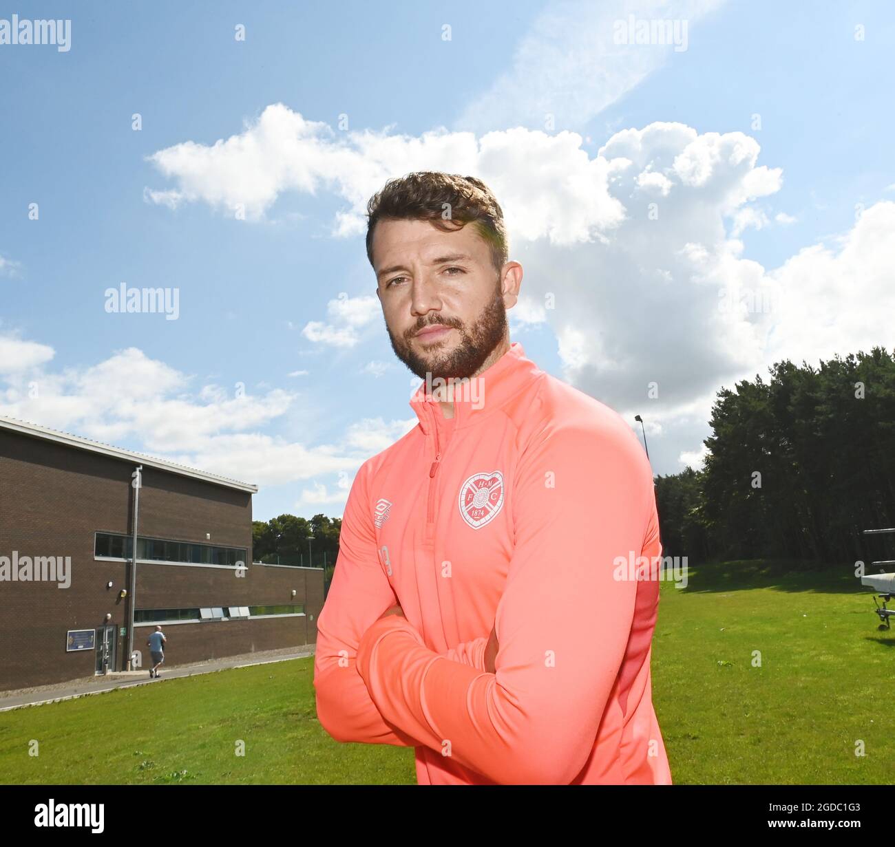 Sottoposto a embargo per i quotidiani della domenica sabato per domenica 15 agosto 2021 Oriam Sports Centre Edinburgh.Scotland UK.10th Aug-21 Hearts Craig Halkett Press Conference for Sundays Premier Sports Cup match vs Celtic . Credit: eric mcowat/Alamy Live News Foto Stock