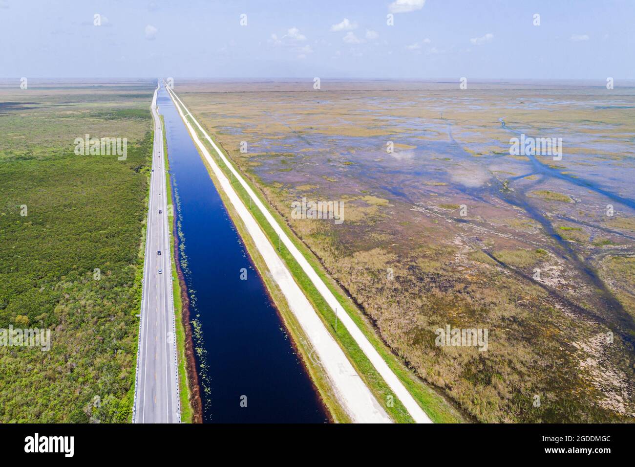 Miami Florida, Everglades National Park, Tamiami Trail US Route 41, canale levee diga acqua conservazione area 3A, Francis S. Taylor Wildlife Management sono Foto Stock