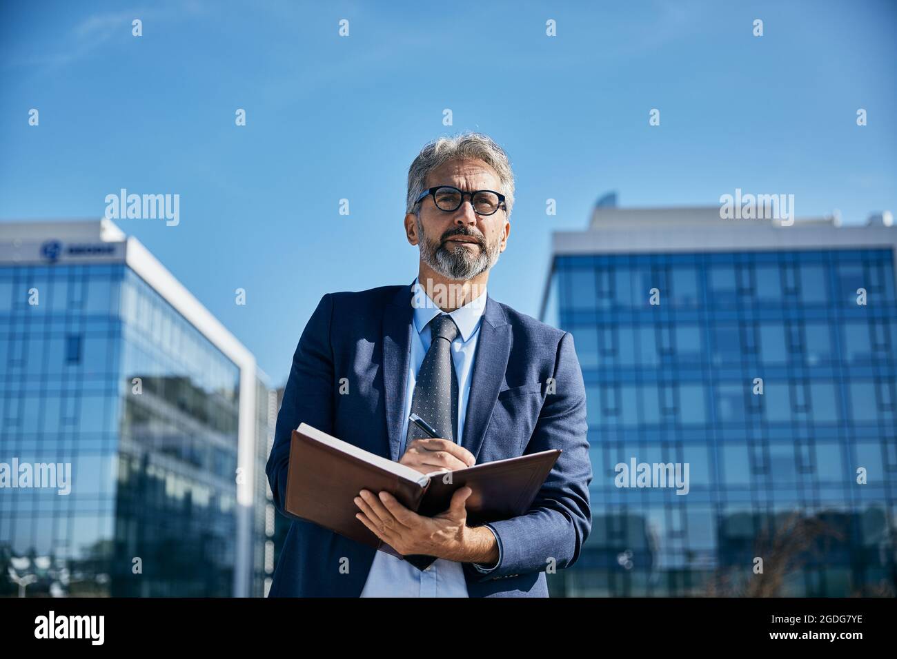 business senior ufficio aziendale costruzione città sicuro Foto Stock