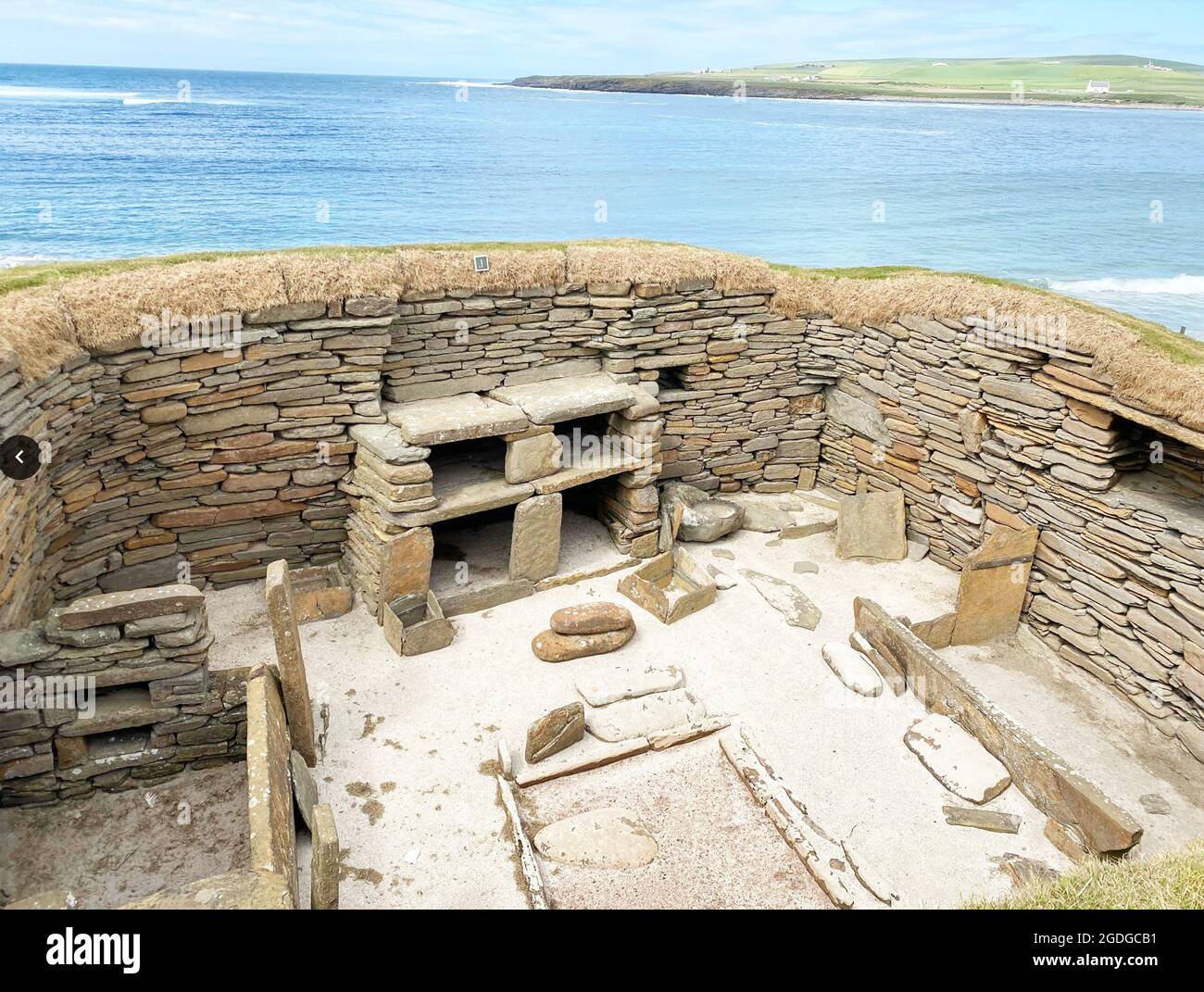 SKARA BRAE insediamento neolitico che domina la baia di Skaill sull'isola continentale di Orkney, Scozia. Foto: Tony Gale Foto Stock