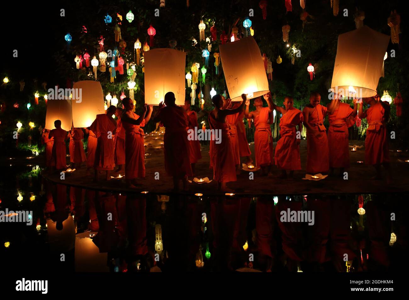 CHIANGMAI THAILANDIA - NOVEMBRE 12 : Loy Krathong festival, celebrare il Loy Krathong festival il 12 novembre 2014 a Chiangmai, Thailandia Foto Stock